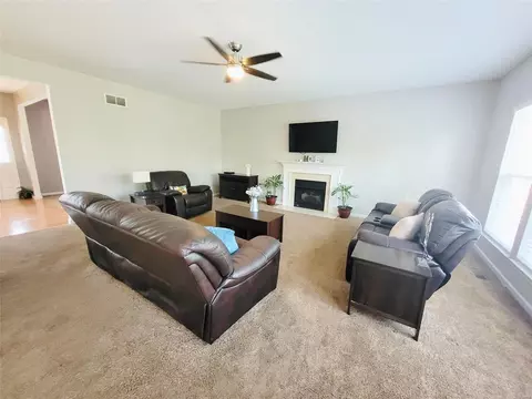 445 Rascal Xing, O'fallon, MO 63366 photo 4