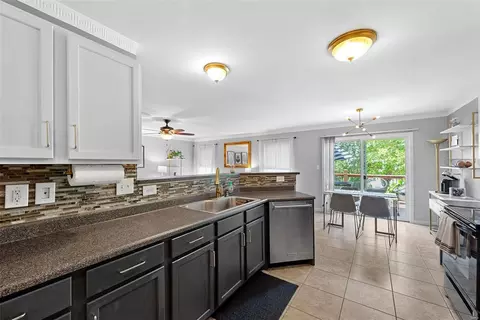 223 Shady Rock Ln, O'fallon, MO 63368 photo 7