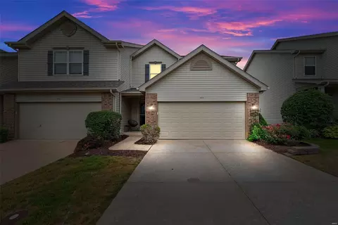 223 Shady Rock Ln, O'fallon, MO 63368 photo 2