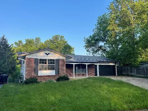 11635 Mimeaux Dr, Saint Louis, MO 63138