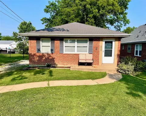 8900 New Hampshire Ave, Saint Louis, MO 63123