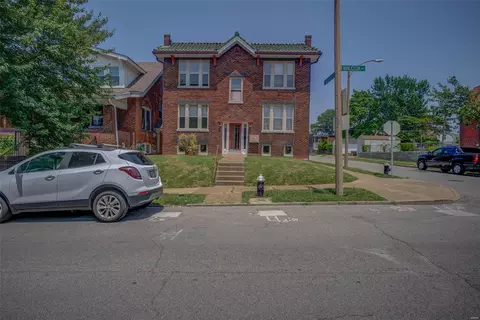 4601 Wilcox Ave, Saint Louis, MO 63116