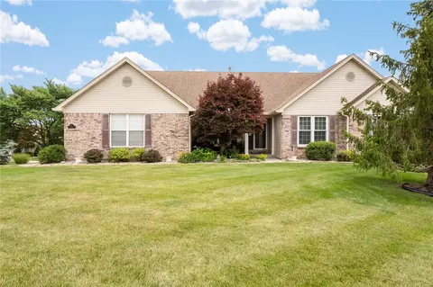 105 Faircrest Ct, Saint Charles, MO 63303