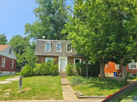 9519 Corregidor Dr, Saint Louis, MO 63134
