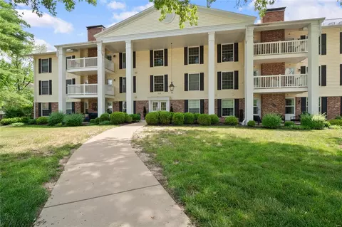 1512 Bedford Forge Ct #5, Chesterfield, MO 63017