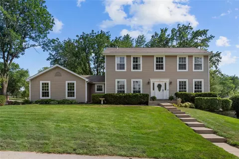 13 Smokey Ridge Ct, Saint Charles, MO 63304