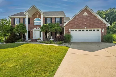 503 Crown Passage Dr, Saint Charles, MO 63303