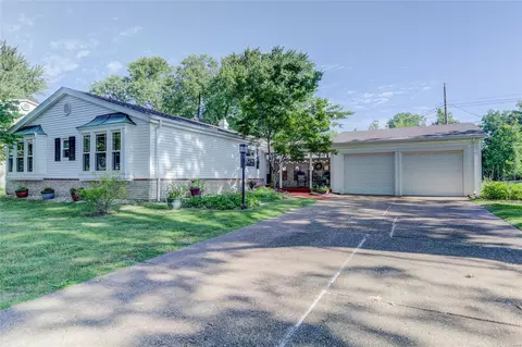 12535 Northwinds Dr, Saint Louis, MO 63146