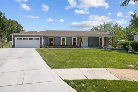 4721 Littlebury Dr, Saint Louis, MO 63128