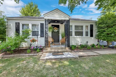 501 Ziercher St, Olivette, MO 63132