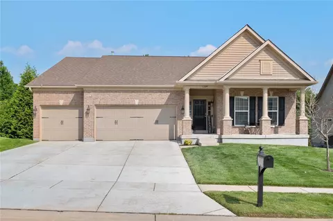 139 Carlton Point Dr, Wentzville, MO 63385