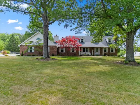 138 Cedar Lake Dr, Wentzville, MO 63385