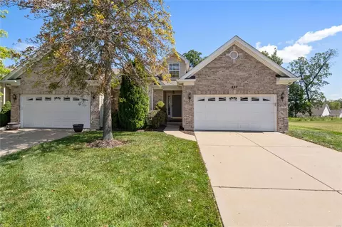 862 Elaine Dr, O'fallon, MO 63366 photo 4