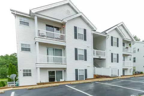 108 Jubilee Hill Dr #D, Grover, MO 63040