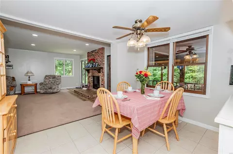 6 Forest View Dr, O'fallon, MO 63366 photo 9
