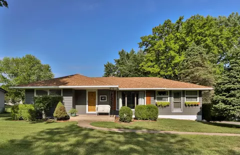 40 Circle Way, Saint Peters, MO 63376