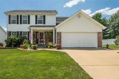 3 Green Pines Ct, Saint Peters, MO 63376