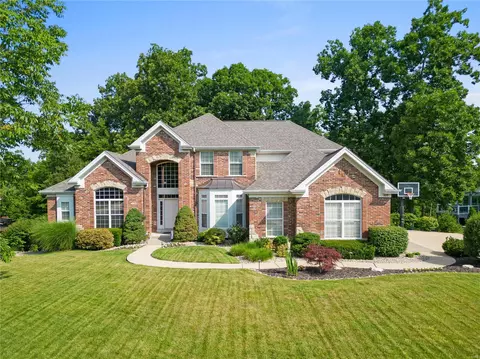 528 Forest Crst, Lake Saint Louis, MO 63367