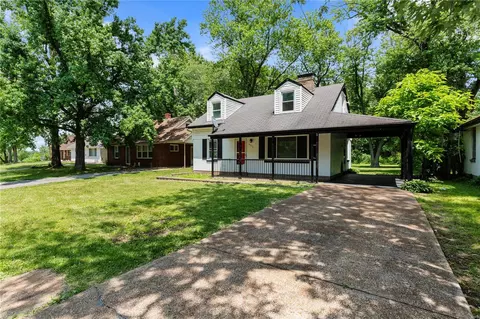 9314 Scottdale Ave, Jennings, MO 63136