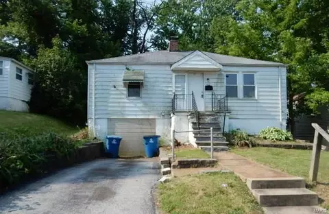 580 Cosie Dr, Saint Louis, MO 63137