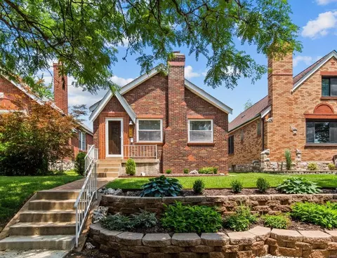 5737 Winona Ave, Saint Louis, MO 63109
