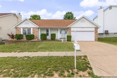 7583 Shadybridge Dr, Saint Louis, MO 63129