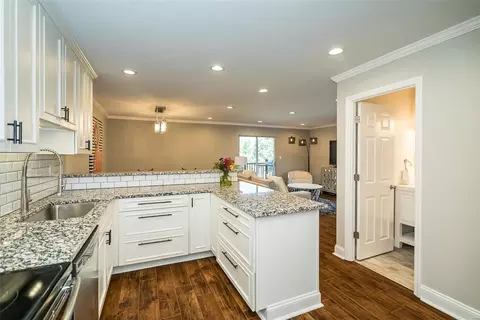 1340 Holgate Dr #E2, Ballwin, MO 63021 photo 20