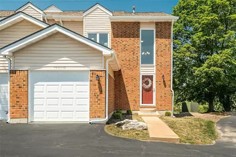 1340 Holgate Dr #E2, Ballwin, MO 63021 photo 2