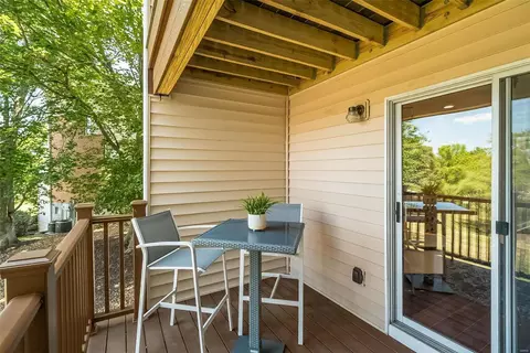 1340 Holgate Dr #E2, Ballwin, MO 63021 photo 25