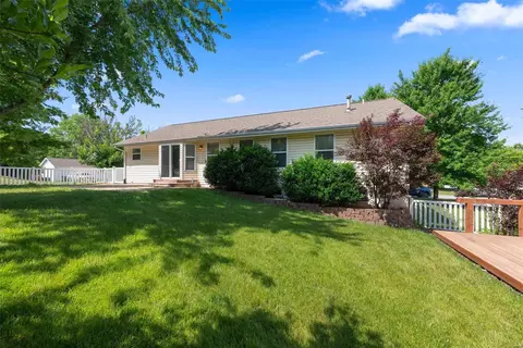 1126 Castle Pines Dr, St Peters, MO 63366 photo 32