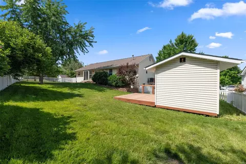 1126 Castle Pines Dr, St Peters, MO 63366 photo 33