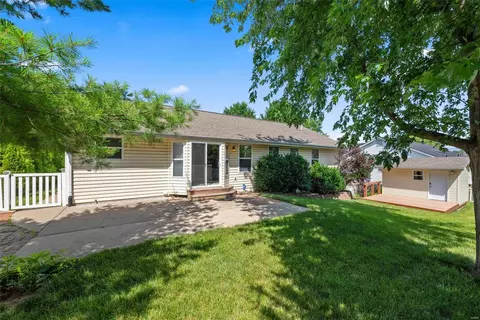 1126 Castle Pines Dr, St Peters, MO 63366 photo 30