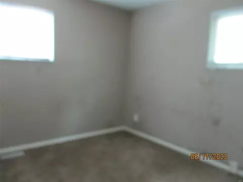 227 Meadowcrest Dr, Saint Louis, MO 63135 photo 9