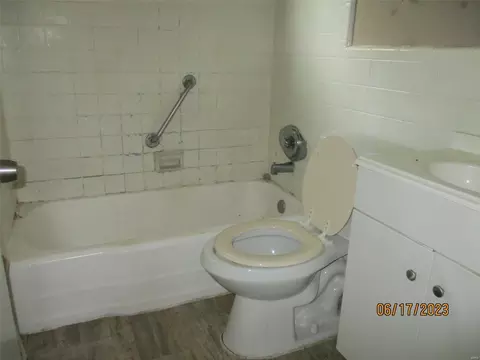 227 Meadowcrest Dr, Saint Louis, MO 63135 photo 10
