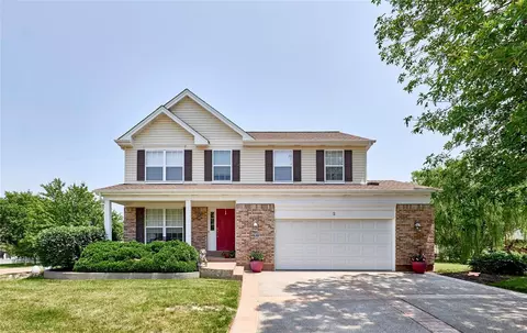 2 Pineview Valley Ct, Maryland Heights, MO 63043