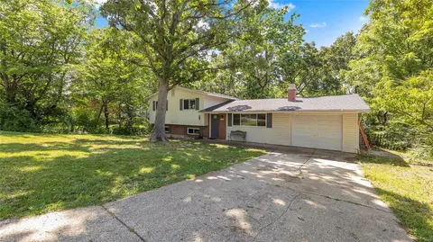 12 Cornell Dr, O'fallon, MO 63366 photo 2