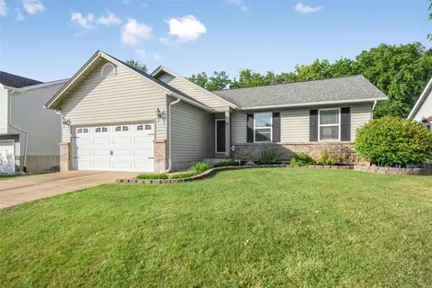 56 Sassafras Ct, Saint Charles, MO 63303