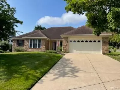 28 Ridge Mount Ct, Saint Charles, MO 63303
