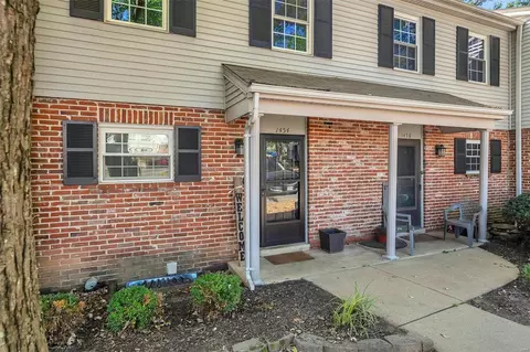 1454 Durango Ct, Fenton, MO 63026