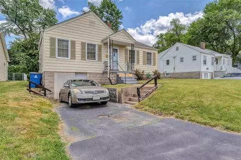 4516 Edmundson Rd, Saint Louis, MO 63134