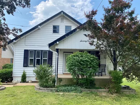 7012 S Rock Hill Rd, Affton, MO 63123