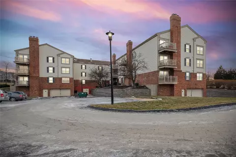 12929 Portulaca Dr #109, Saint Louis, MO 63146