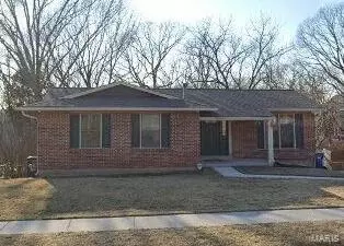 417 Westglen Village Dr, Ballwin, MO 63021