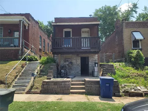 3870 Marine Ave, Saint Louis, MO 63118