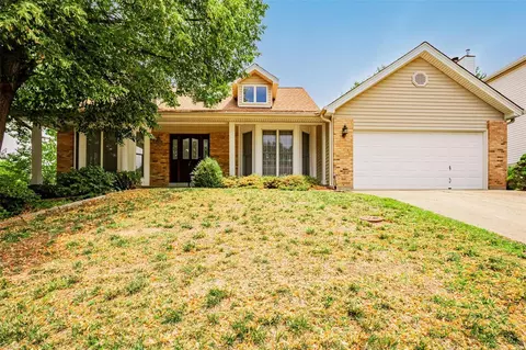 11114 Fairborough Ct, Saint Louis, MO 63146