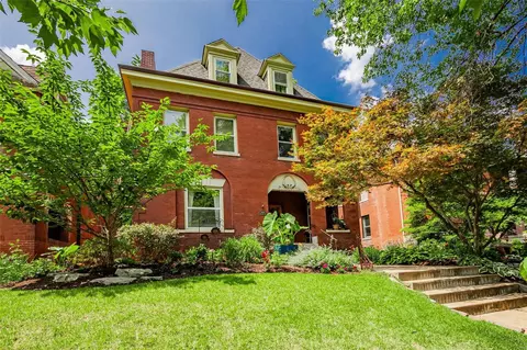 4324 Mcpherson Ave, Saint Louis, MO 63108