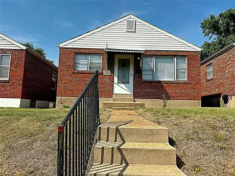 3961 Eichelberger St, Saint Louis, MO 63116