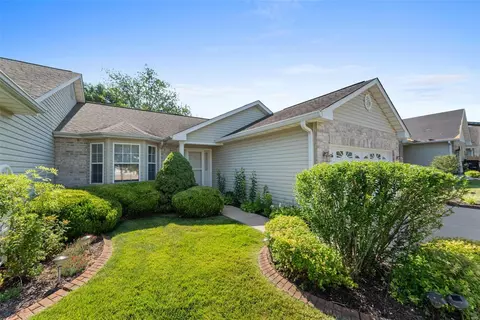 30 Piepers Glen Ct, O'fallon, MO 63366 photo 2
