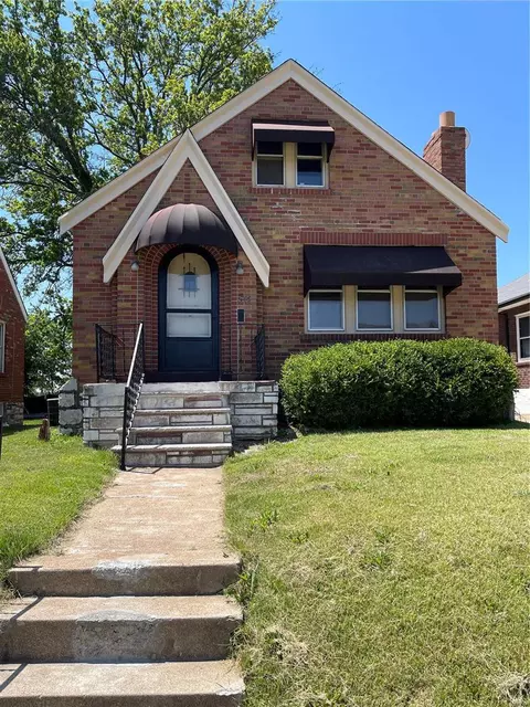 1706 Grape Ave, Saint Louis, MO 63147