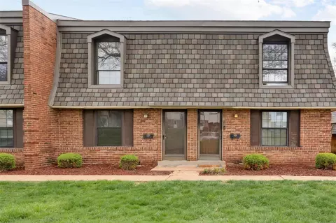 1890 Union Rd, Saint Louis, MO 63125
